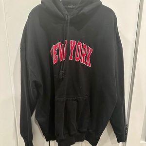 Brandy Melville "NEW YORK" black oversized hoodie